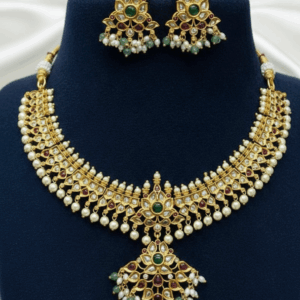 Beautiful Pearl Set with Stud